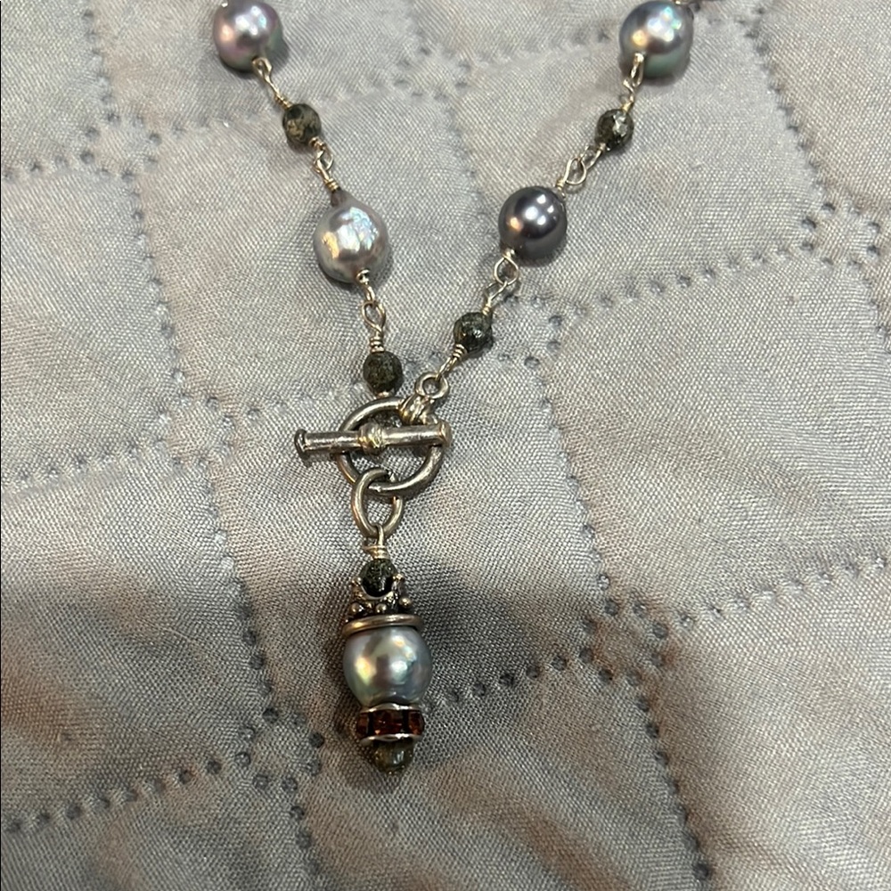 Silver Gray Black Pearl on Beaded Necklace with black pearl pendant toggle clasp